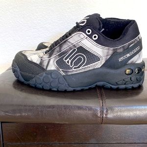 510 (Five Ten) Mountain biking shoes